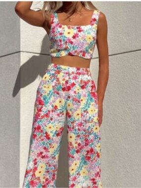 Yllw The Label Mid Simmer Pant Set In French Floral